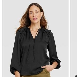 NWT Knox Rose Satin Loose Fitting Shirt